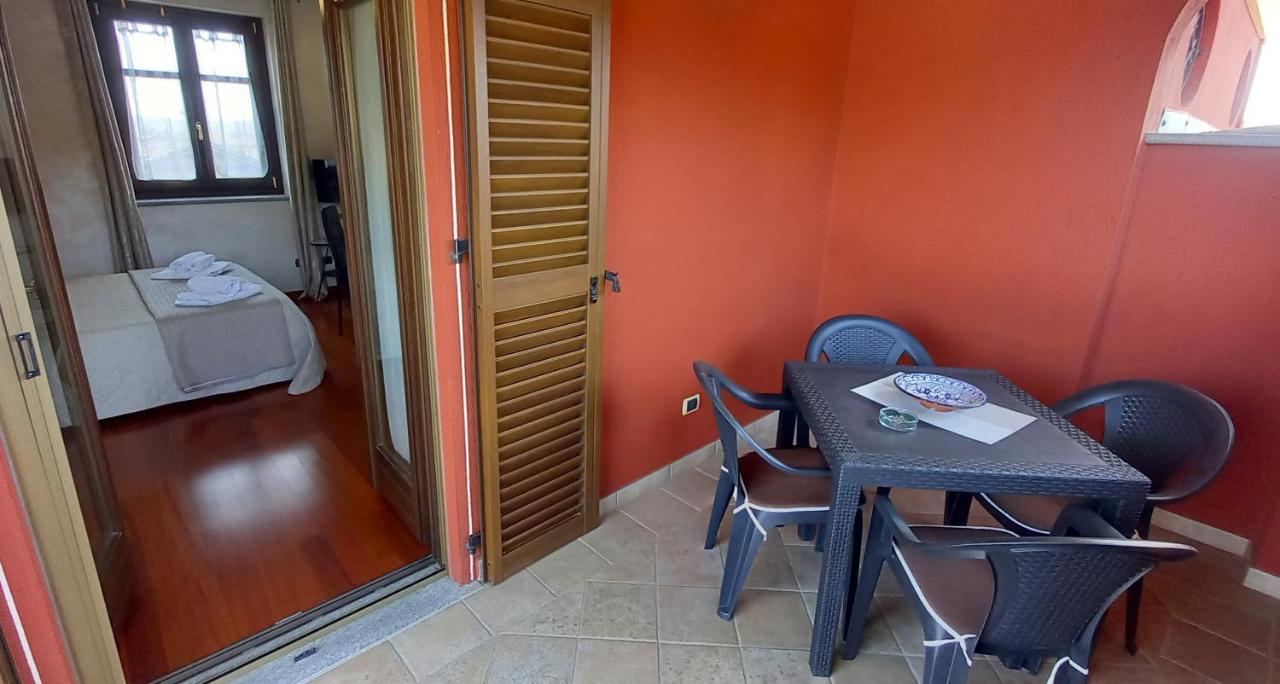 Villa Laura B&B ฟอสซาโน ภายนอก รูปภาพ