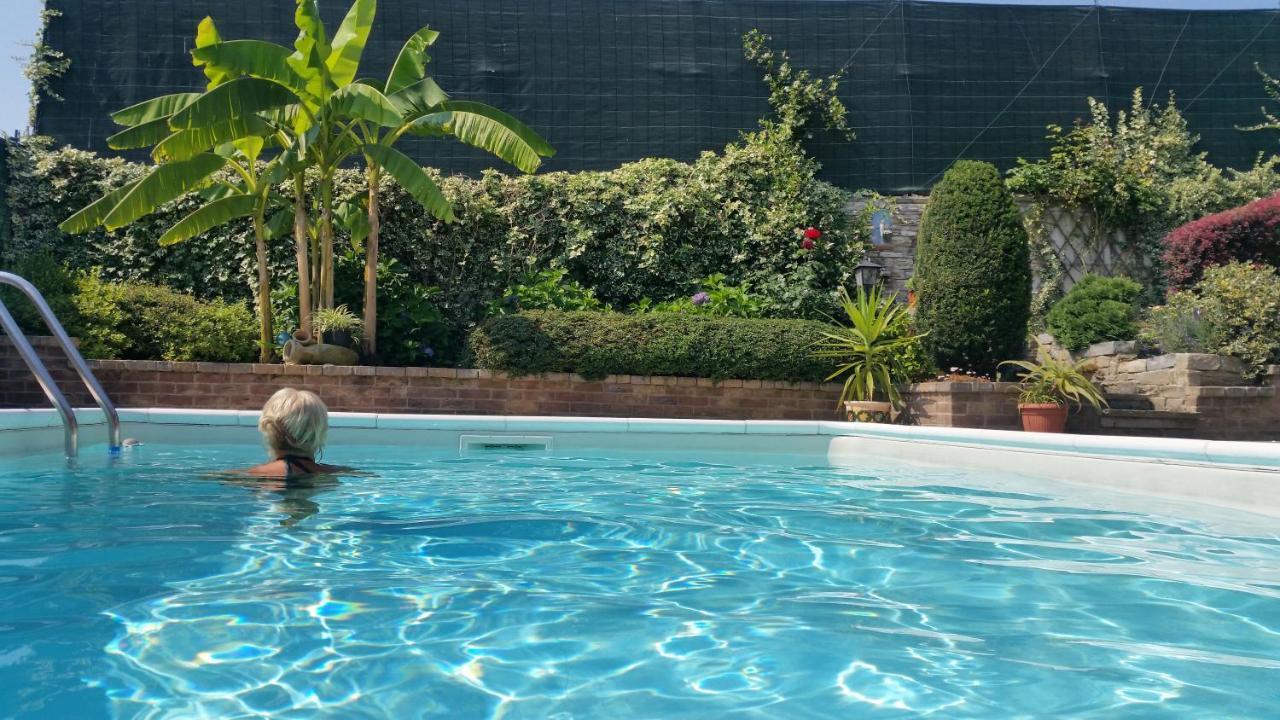 Villa Laura B&B ฟอสซาโน ภายนอก รูปภาพ